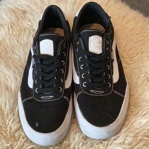 EUC Vans Chima Ferguson Sydney Pro